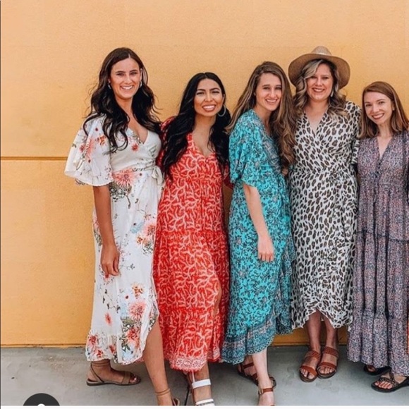 🔸NWT - Flowy floral travel dress🔸 - Picture 2 of 5